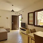 La Casalinda - In Zona Residenziale A E Con Veranda Privata