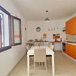 La Casalinda - In Zona Residenziale A E Con Veranda Privata *