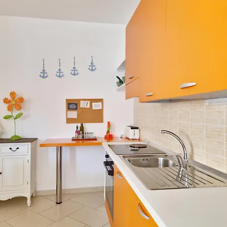 Ferienhaus La Casalinda - In Zona Residenziale A E Con Veranda Privata *