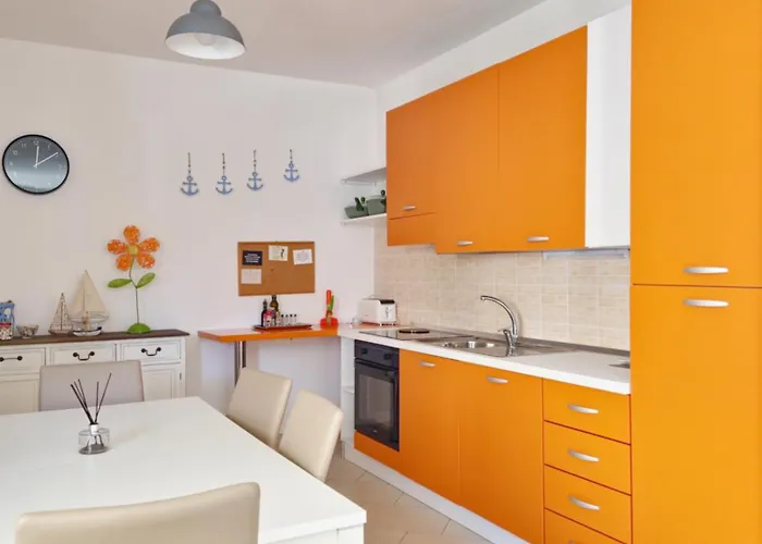 La Casalinda - In Zona Residenziale A E Con Veranda Privata 別荘 *