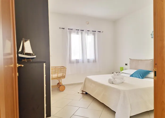 La Casalinda - In Zona Residenziale A E Con Veranda Privata 別荘