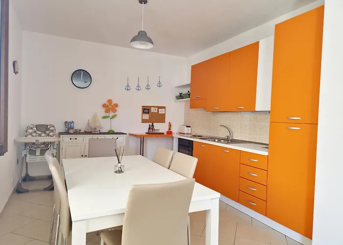 La Casalinda - In Zona Residenziale A E Con Veranda Privata 別荘