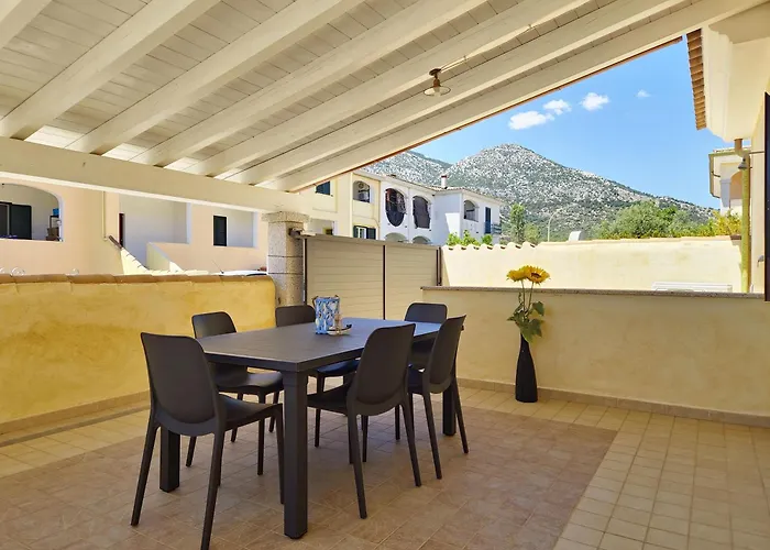 La Casalinda - In Zona Residenziale A E Con Veranda Privata 別荘